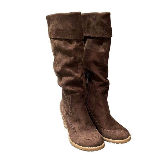 Bass brown wedge boots. Size 5.5 - Picture 8 of 9